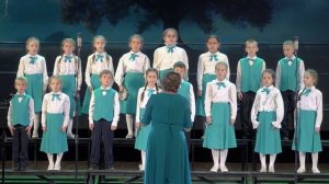 6. Сел комарик на дубочек