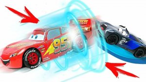 МУЛЬТИКИ ПРО МАШИНКИ. МАКВИН ВОЗВРАЩАЕТСЯ В ГОНКУ ПОСЛЕ КАПИТАЛЬНОЙ ТРАНСФОРМАЦИИ 🚀🚀🚀