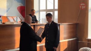 🇷🇺 Сотрудники полиции приняли поздравления с профессиональным праздником