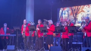 Духовой оркестр,  "Пора домой"