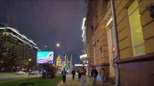 Вечерний Арбат Москва 2025 атмосфера музыки людей огней настоящая магия