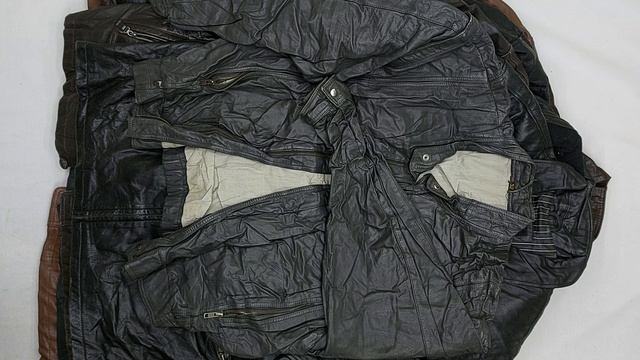 Куртки кожаные  секонд оптом 6 пак