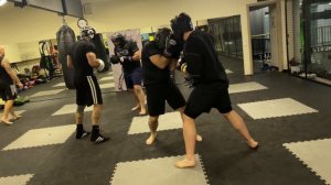 Утренние спарринги тяжеловесов