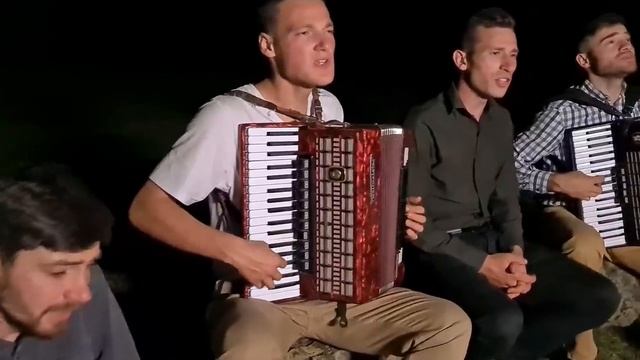 Ночь глубокая. Братья из Михайловки смотреть онлайн