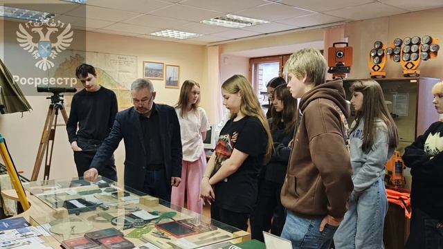 Мурманский Росреестр продолжает активно сотрудничать со школами