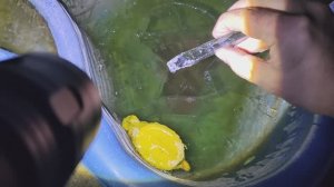 Мини бассейн замерз. Декоративный пруд