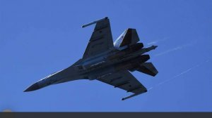 Песков объяснил сопровождение самолета Токаева российскими истребителями