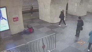 Столичные полицейские задержали подозреваемого в нападении на пассажира метро