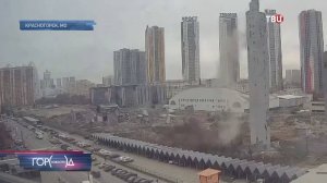 Несколько человек пострадали при демонтаже комплекса "Снежком" / Город новостей на ТВЦ