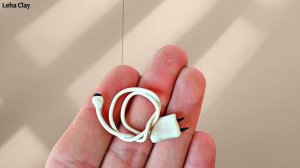 Как слепить Зарядку для телефона из пластилина / Зарядка из пластилина / Лепка Шнура для зарядки