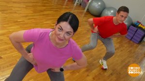 Фитнес-разминка: подтягиваем мышцы ног. Доброе утро. Фрагмент выпуска от 11.11.2025