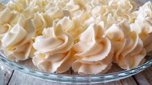 Крем чиз на сметане. Рецепт сметанного крема с творожным сыром.