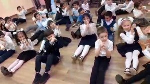 Сталеваров 28. Посвящение в первоклассники.