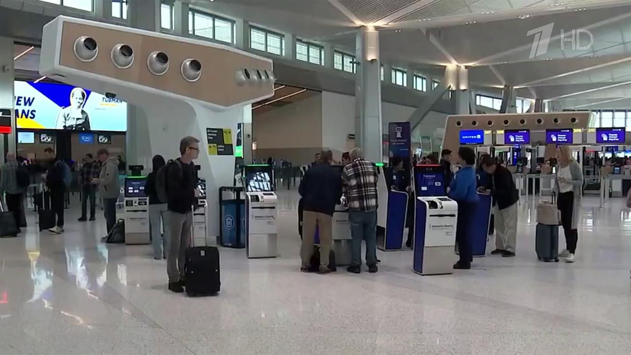 За последнее время в США отменили более четырех тысяч рейсов
