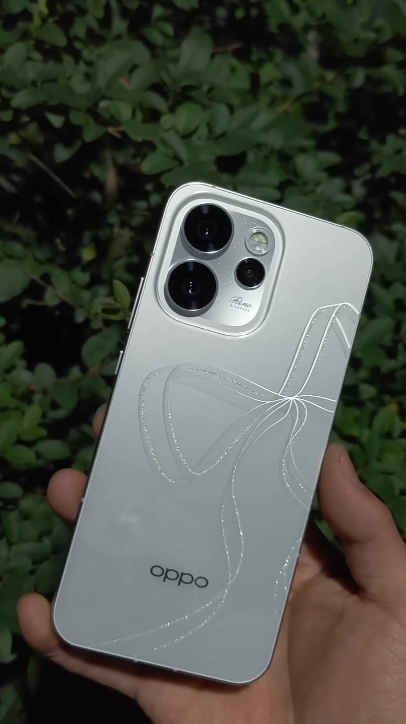 Oppo Reno 15 Pro - Первое знакомство с заряженным СТИЛЯГОЙ из поднебесной 💥 #shorts #OppoReno15Pro