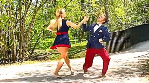 Буги-вуги в парке с Сондре и Таней. #Танцы