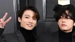 "✨ Музыкальный дуэт года: Тэхён и Чонгук готовы разорвать чарты! 🎶🔥"