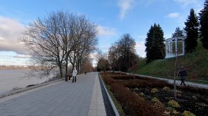 Осенний Александровскмй сад. Кафе "Темп воздух". Нижний Новгород. Ноябрь 2025.