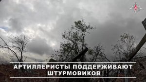 💥 Расчет 152-мм самоходной артиллерийской установки «Гиацинт-С» группировки войск «Центр» точным...
