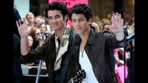 Джонас Бразерс ( Jonas Brothers )