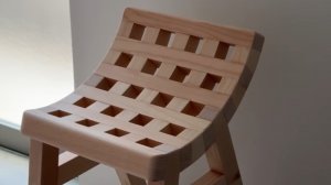 Высокий ,удобный табурет.