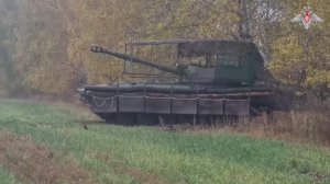 Расчеты самоходных гаубиц «Гвоздика» 44-го армейского корпуса группировки войск «Север»