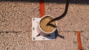 Как на фасаде с утеплением закрепить светильник или видеокамеру? И при этом не создать мостов холода