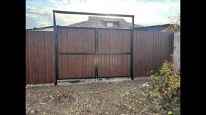 Забор под дерево из профнастила в Макеевке, центрально городской рн.