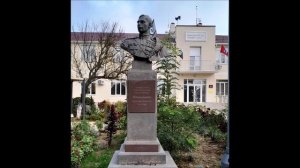 Во дворе СОШ №13 им А.И.Покрышкина