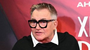 Дибров выставил семейную виллу с портретами экс-жены на продажу за 570 млн рублей