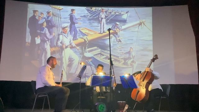 Трио «Ощущения» Trio Sensations В кейптаунском порту In Cape Town Port смотреть онлайн