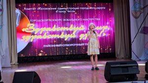 771. Галимулина Елизавета, Забайкальский край, г. Чита. Белые панамки (В. Егоров)