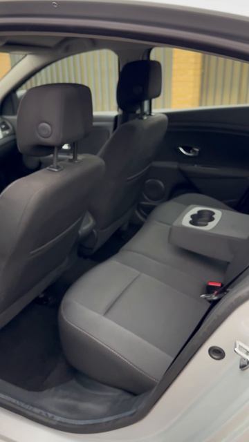 Видео обзор Renault Fluence