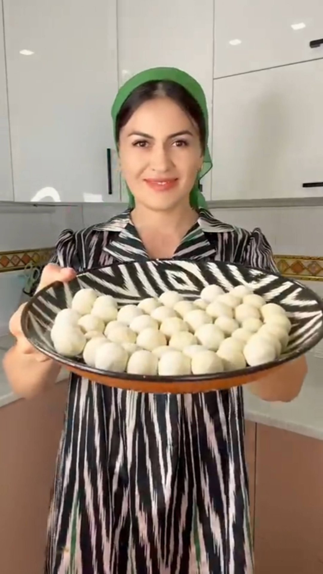 процесс приготовления Узбекского курта/ кислого молока смотреть онлайн