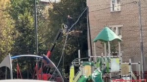 Не кочегары, мы, не плотники