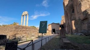 Прогулка по римскому форуму и атака ос