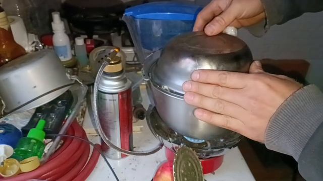 бомж-канал, варю суп на даче, из сухих субпродуктов, на туристической газовой плитке смотреть онлайн