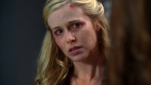 Говорящая с призраками 5 сезон 2 серия «Не видеть зла» (сериал, 2009)