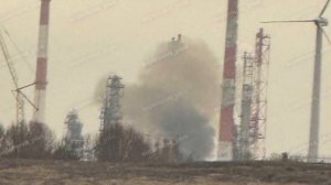 Появились кадры атаки БПЛА на Оренбург. Атакован промышленный объект. Новости сегодня. 11.11.2025