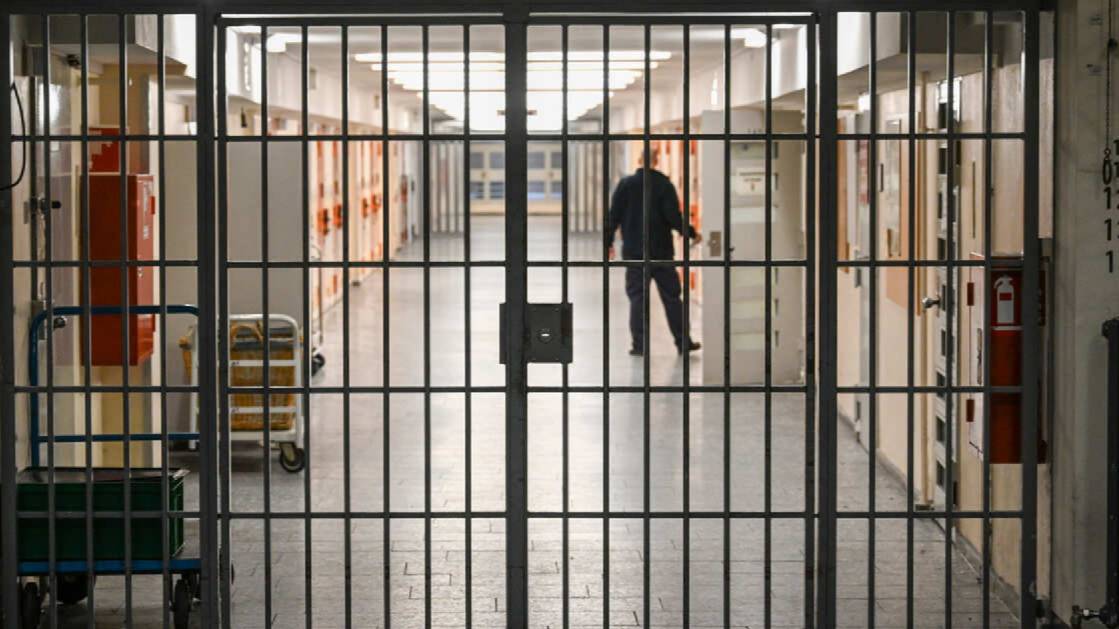 R7 Esporte: экс-бойца UFC Кастро нашли мертвым в тюрьме в США