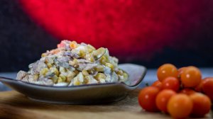 Салат с тунцом