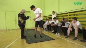 Учащиеся старших классов гимназии 64 сдали нормативы ГТО