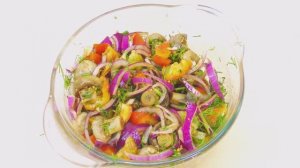 Маринованные грибы.