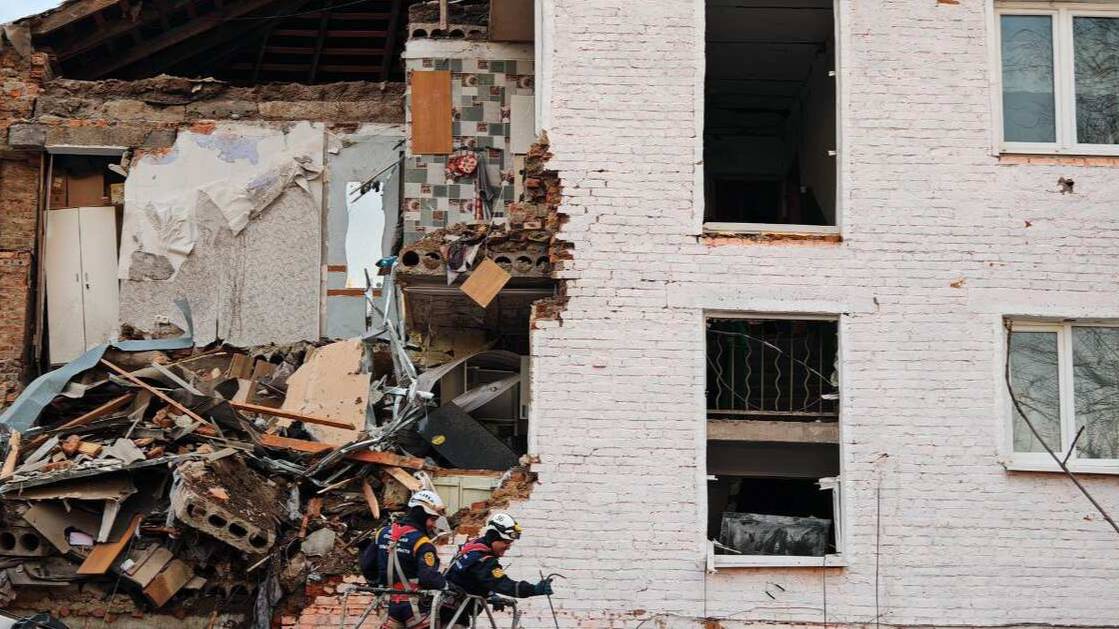 Устроивший взрыв в доме в Куркине мужчина признался, что включил газ и лег спать