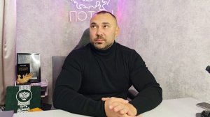 Кличко отдал сыновей на фронт. Правда чужих.