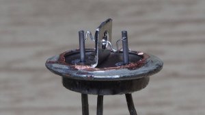 Фотодатчик на германиевом транзисторе.