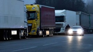 Литва две недели не пускает фуры со стороны Белоруссии