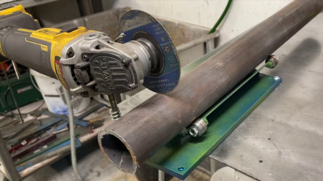 Приспособление для резки труб при помощи УШМ