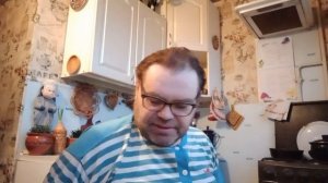 12 ноября 2025. Надины сочни. Просматриваю "Комсомолку"