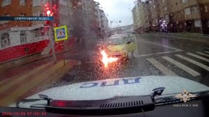 В Ханты-Мансийске женщина и двое детей едва не погибли в загоревшейся на ходу машине